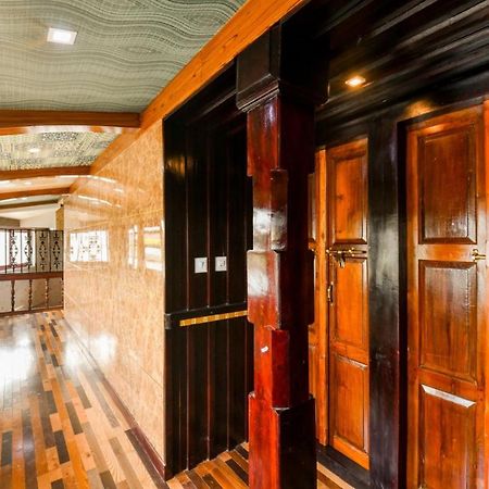 Friends Cruise, Nightstay Houseboat Alappuzha Exterior photo