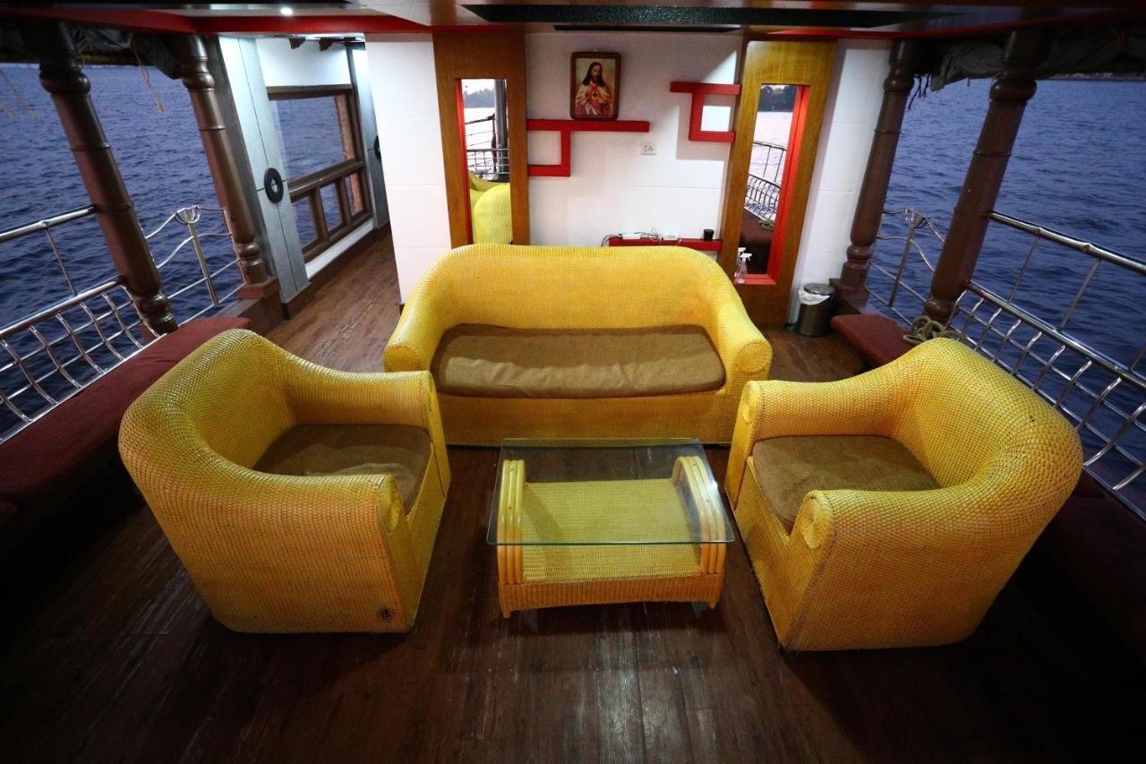 Friends Cruise, Nightstay Houseboat Alappuzha Exterior photo